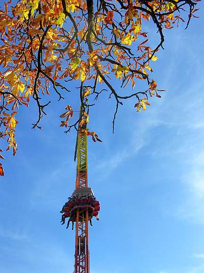 Fahrgeschäft auf dem Rummel